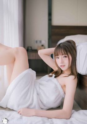 浴室里强摁做开腿呻吟的漫画图片